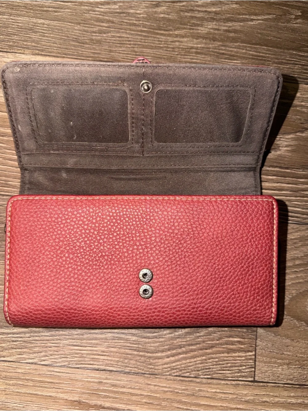 Montana West Trinity Ranch Collection Tooled Red Buckle Wallet